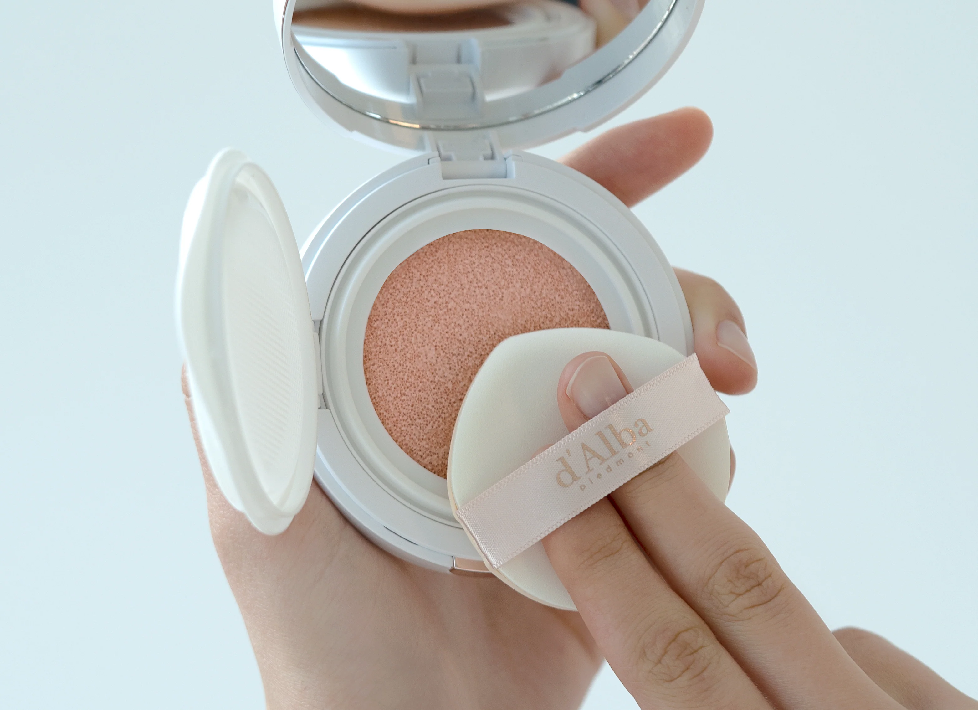 [1EA] d'Alba Waterfull Tone-up Sun Cushion SPF 50+ PA++++ 15g / 달바 워터풀 톤업 선쿠션 SPF 50+ PA++++ 15g - Image 6